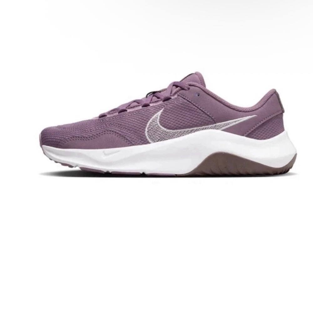 Nike Legend Essential 3 NN Violet Plum Purple Sneakers WMN Size: 7.5 New W Box